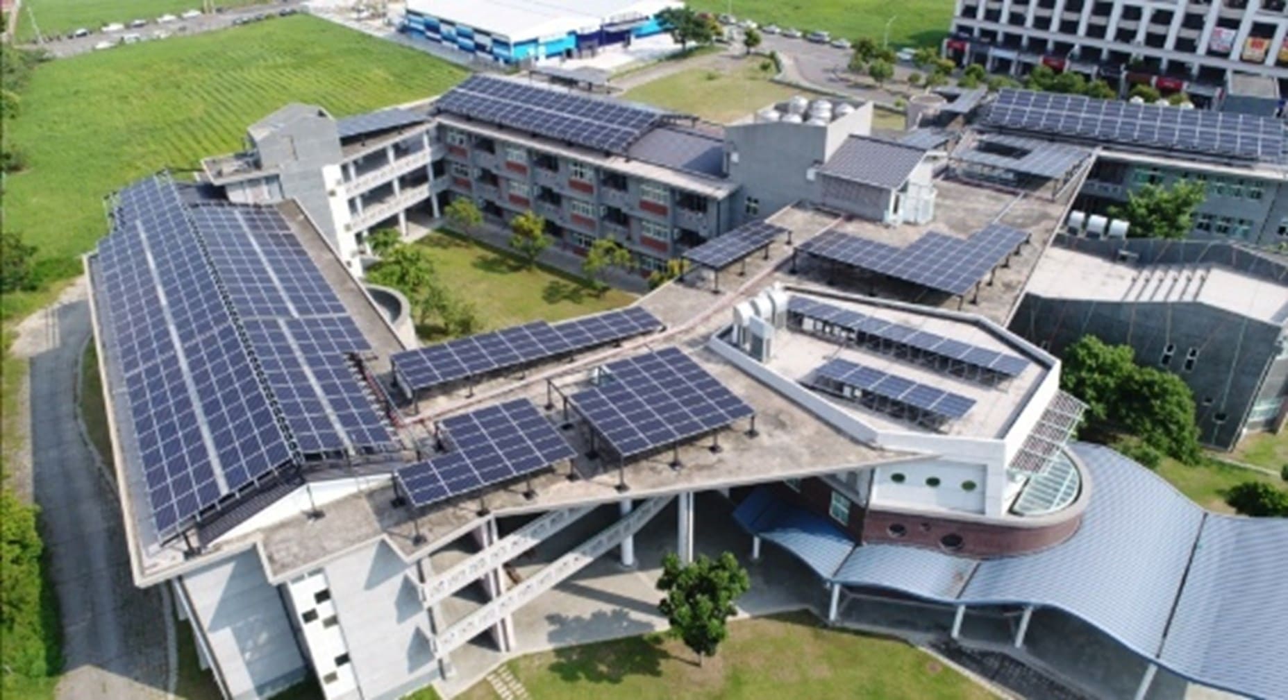 推動建築物設置太陽光電設施圖2
